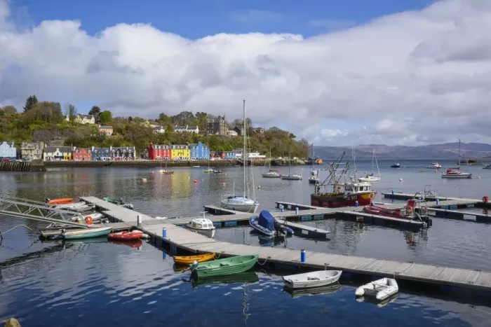 Framed Print : Tobermory harbour, Isle of Mull, Inner Hebrides, Argyll and Bute, Scotland, United Kingdom Framed Print : Tobermory harbour, Isle of Mull, Inner Hebrides, Argyll and Bute, Scotland, United Kingdom