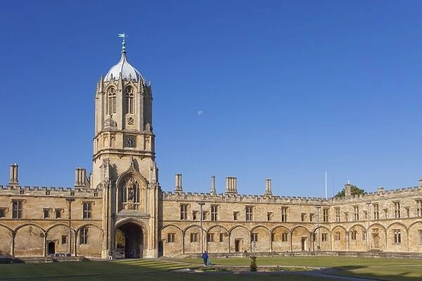 Tom Tower, Quad and Mercury Fountain, Christ Church College, Oxford, Oxfordshire