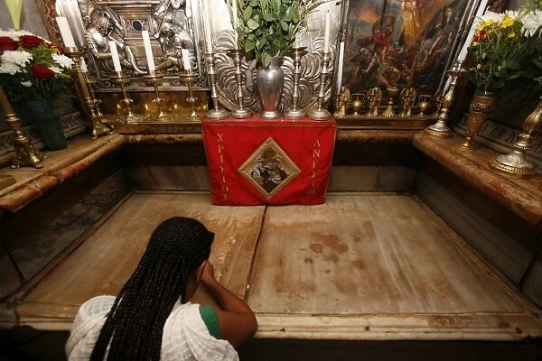 Tomb of Jesus at Church of the Holy Sepulchre, Old City, Jerusalem, Israel, Middle East