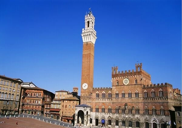 Torre del Mangia, Piazza del Campo, Tuscany, Italy