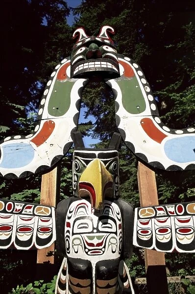 Totem at Stanley Park, Vancouver, British Columbia, Canada, North America