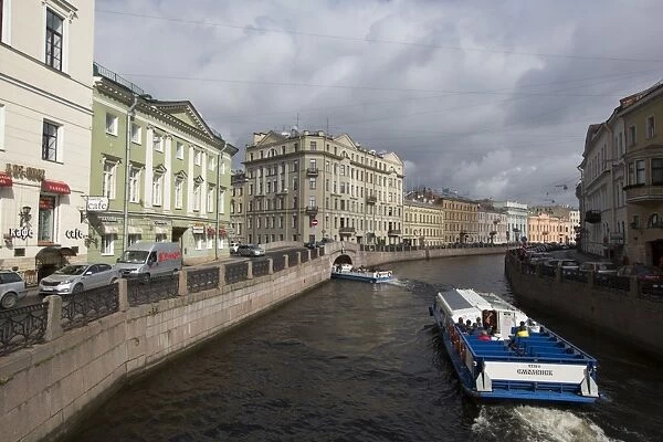 Tour boats on the Moika River, UNESCO World Heritage Site, St. Petersburg, Russia, Europe