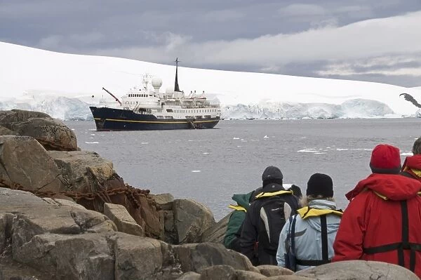 Tourist boat, Port Lockroy, Antarctic Peninsula, Antarctica, Polar Regions