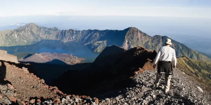 Framed Print : Tourist walking around the crater rim at the 3726m summit of Mount Rinjani volcano, Lombok, Indonesia, Southeast Asia, Asia Framed Print : Tourist walking around the crater rim at the 3726m summit of Mount Rinjani volcano, Lombok, Indonesia, Southeast Asia, Asia