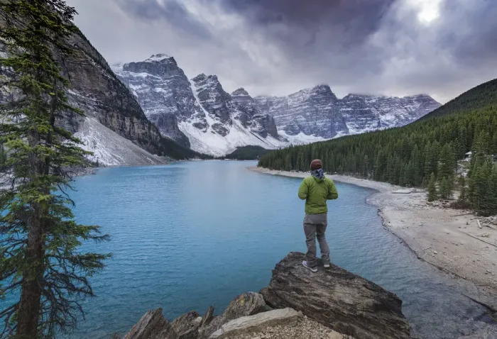 Framed Print : Tourist watching the scenery of the Moraine Lake, Banff National Park, UNESCO World Heritage Site Framed Print : Tourist watching the scenery of the Moraine Lake, Banff National Park, UNESCO World Heritage Site
