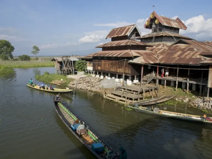 Framed Print : Tourists arrive by boat at monastery on Inle Lake, Shan State, Myanmar (Burma), Asia