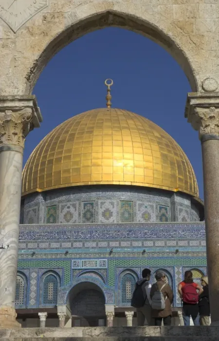 Framed Print : Tourists at the Dome of the Rock Framed Print : Tourists at the Dome of the Rock
