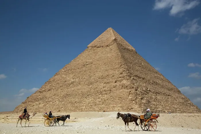 Framed Print : Tourists in a Horsecart, Pyramid of Khafre (Chephren) in the background, Giza Pyramid Complex, UNESCO World Heritage Site, Giza, Egypt, North Africa, Africa Framed Print : Tourists in a Horsecart, Pyramid of Khafre (Chephren) in the background, Giza Pyramid Complex, UNESCO World Heritage Site, Giza, Egypt, North Africa, Africa
