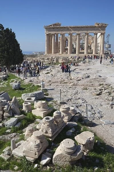 Tourists at the Parthenon on the Acropolis, UNESCO World Heritage Site, Athens, Greece, Europe