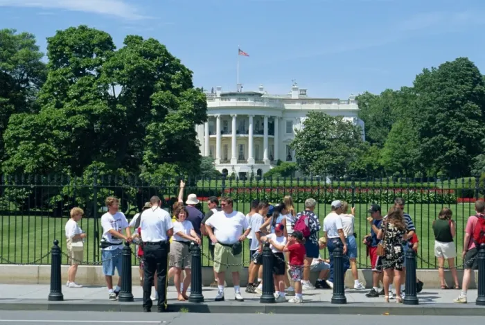 Framed Print : Tourists and sightseers in front of the White House in Washington D Framed Print : Tourists and sightseers in front of the White House in Washington D