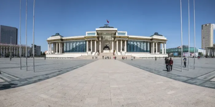 Framed Print : Tourists in Sukhbaatar square with Government palace, Ulan Bator, Mongolia, Central Asia