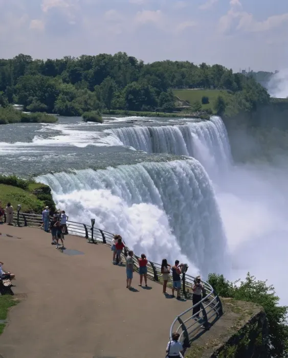Framed Print : Tourists viewing the American Falls at the Niagara Falls Framed Print : Tourists viewing the American Falls at the Niagara Falls