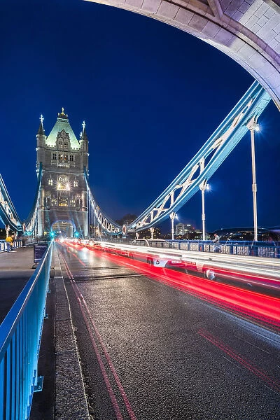 Tower Bridge at night, Southwark, London, England, United Kingdom, Europe