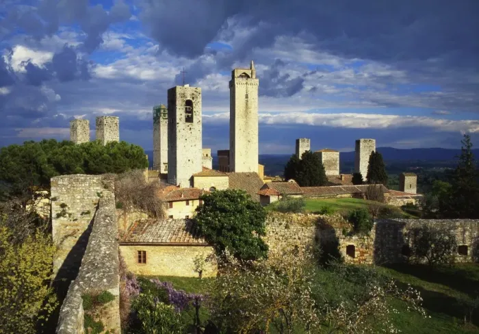 Framed Print : Towers of the Duomo Church, San Gimignano, Tuscany, Italy Framed Print : Towers of the Duomo Church, San Gimignano, Tuscany, Italy