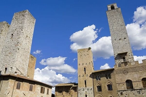 Towers in San Gimignano, UNESCO World Heritage Site, Tuscany, Italy, Europe