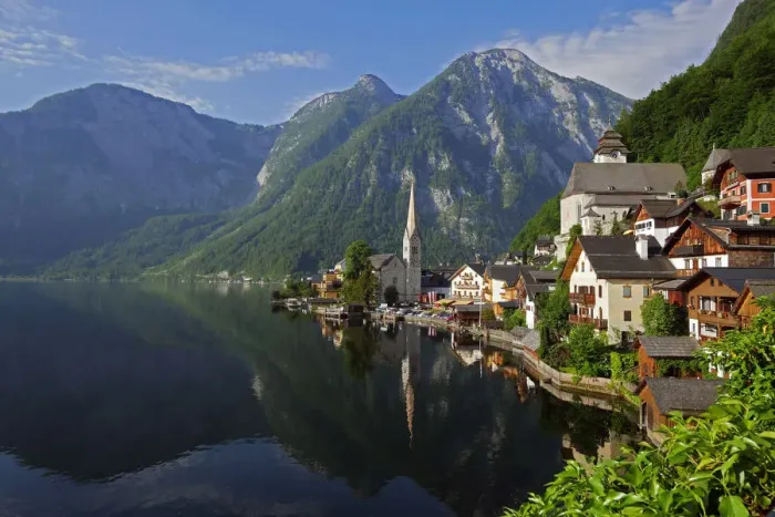 Framed Print : Town of Hallstatt, UNESCO World Heritage Site, on Lake Hallstatt, Salzkammergut, Upper Austria Framed Print : Town of Hallstatt, UNESCO World Heritage Site, on Lake Hallstatt, Salzkammergut, Upper Austria