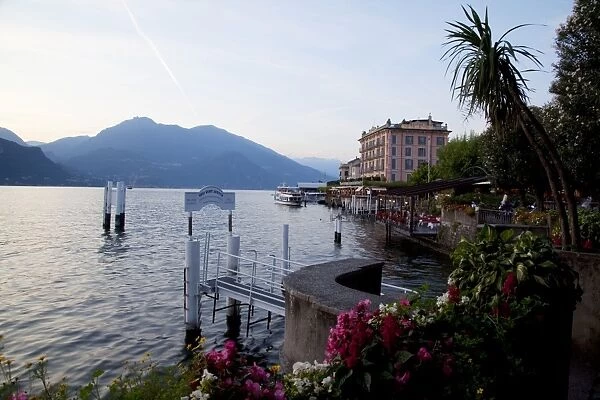 Town and lake at dusk, Bellagio, Lake Como, Lombardy, Italian Lakes, Italy, Europe