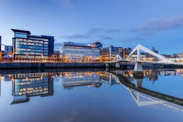 Framed Print : Tradeston Bridge, Squggily Bridge, International Financial Services District, Glasgow Framed Print : Tradeston Bridge, Squggily Bridge, International Financial Services District, Glasgow