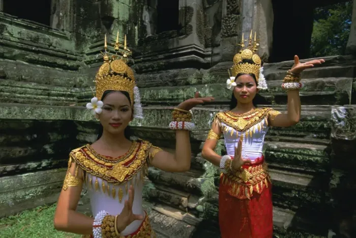 Framed Print : Traditional Cambodian dancers, Angkor Wat, Siem Reap, Cambodia, Indochina, Asia Framed Print : Traditional Cambodian dancers, Angkor Wat, Siem Reap, Cambodia, Indochina, Asia
