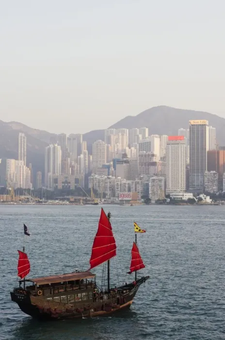 Framed Print : Traditional Chinese junk sailing in Hong Kong Harbour, Hong Kong, China, Asia Framed Print : Traditional Chinese junk sailing in Hong Kong Harbour, Hong Kong, China, Asia