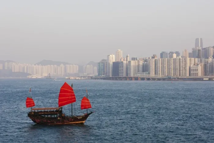 Framed Print : Traditional Chinese junk sailing in Hong Kong Harbour, Hong Kong, China, Asia Framed Print : Traditional Chinese junk sailing in Hong Kong Harbour, Hong Kong, China, Asia