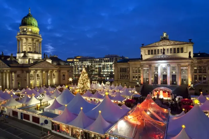 Framed Print : Traditional Christmas Market at Gendarmenmarkt, illuminated at dusk, Berlin Framed Print : Traditional Christmas Market at Gendarmenmarkt, illuminated at dusk, Berlin