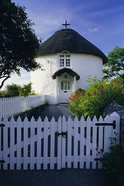 Traditional Cornish round house in Veryan, Cornwall, England, UK, Europe
