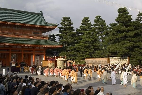 Traditional costumes of Jidai Festival
