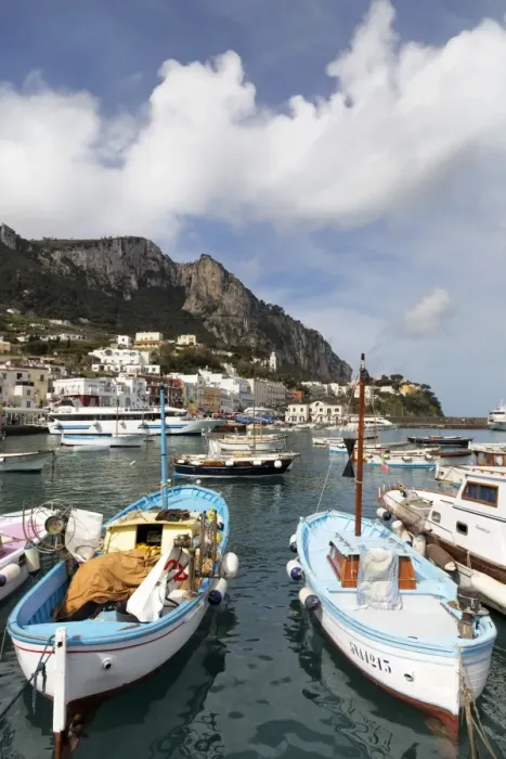 Framed Print : Traditional fishing boats in Marina Grande in Capri, Campania, Italy, Mediterranean, Europe Framed Print : Traditional fishing boats in Marina Grande in Capri, Campania, Italy, Mediterranean, Europe