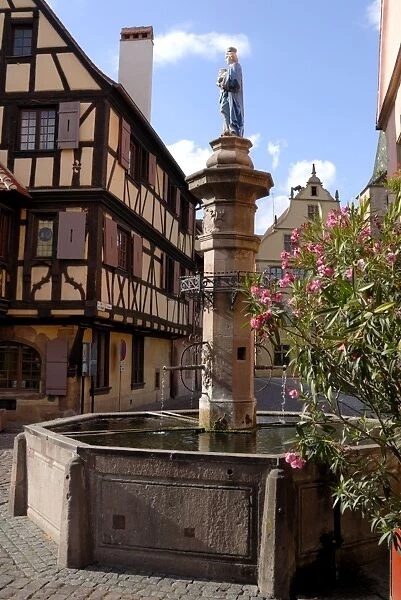 Traditional fountain
