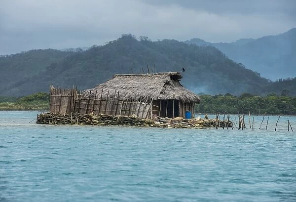 Traditional hut on a very little islet, Achutupu, San Blas Islands, Kuna Yala, Panama