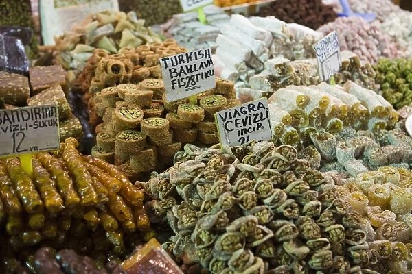 Traditional Turkish Baklava for sale, Spice Bazaar, Istanbul, Turkey, Europe