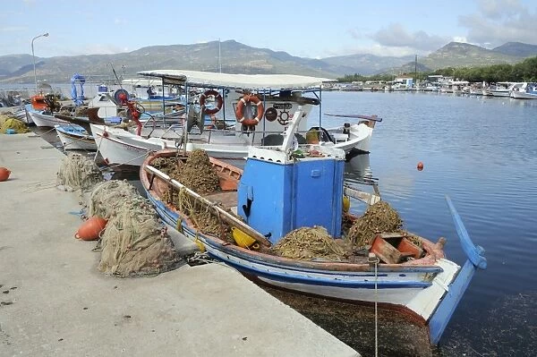 Traditional wooden fishing boats moored in Skala Kalloni harbour, Lesbos (Lesvos), Greek Islands, Greece, Europe