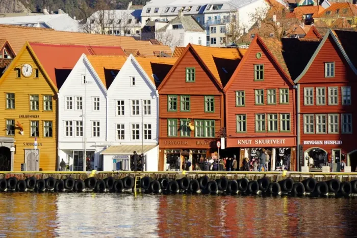 Framed Print : Traditional wooden Hanseatic merchants buildings of the Bryggen, UNESCO World Heritage Site Framed Print : Traditional wooden Hanseatic merchants buildings of the Bryggen, UNESCO World Heritage Site