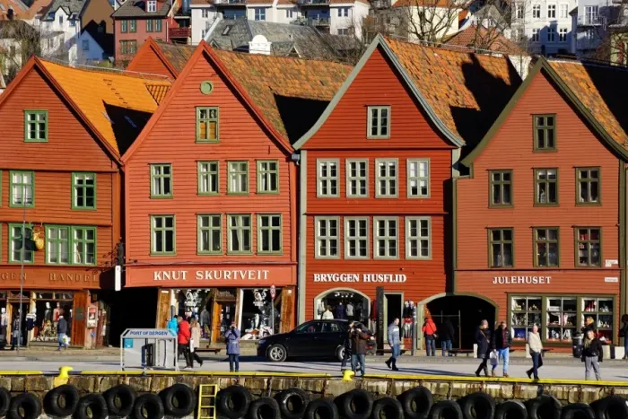 Framed Print : Traditional wooden Hanseatic merchants buildings of the Bryggen, UNESCO World Heritage Site Framed Print : Traditional wooden Hanseatic merchants buildings of the Bryggen, UNESCO World Heritage Site