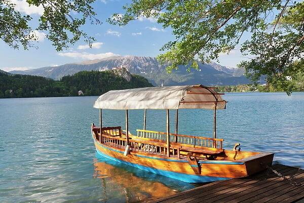 Traditional wooden rowing boat, Lake Bled, Bled, Slovenia, Europe