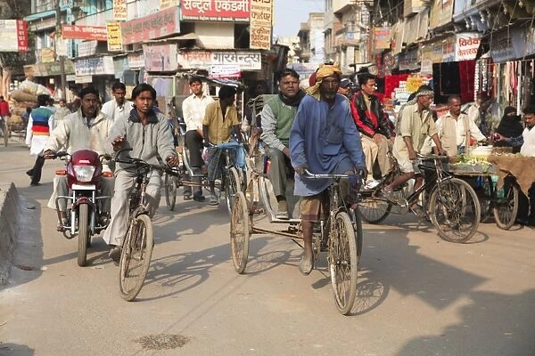 Traffic, Old City, Varanasi, Uttar Pradesh, India, Asia