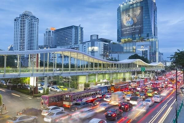 Traffic on Ratchadamri Road, Bangkok, Thailand, Southeast Asia, Asia
