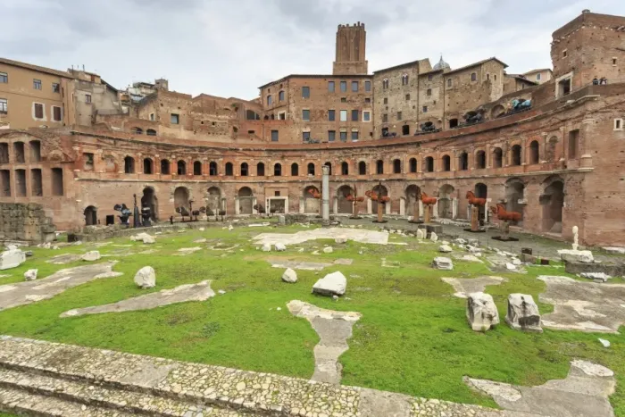 Framed Print : Trajans Markets, Roman ruins, Forum area, Historic Centre (Centro Storico), Rome Framed Print : Trajans Markets, Roman ruins, Forum area, Historic Centre (Centro Storico), Rome