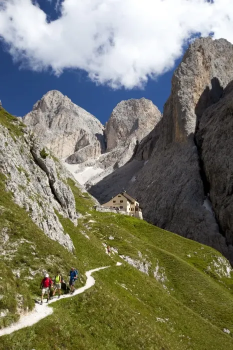 Framed Print : Trekkers and Bergamo alpine refuge, Rosengarten mountain range, Dolomites Framed Print : Trekkers and Bergamo alpine refuge, Rosengarten mountain range, Dolomites