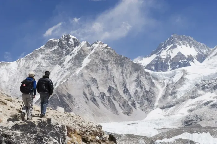 Framed Print : Trekkers looking at the Western Cwm glacier, Solu Khumbu Everest Region Framed Print : Trekkers looking at the Western Cwm glacier, Solu Khumbu Everest Region