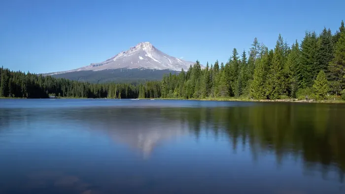 Framed Print : Trillium Lake view of Mount Hood, Oregon, United States of America, North America Framed Print : Trillium Lake view of Mount Hood, Oregon, United States of America, North America