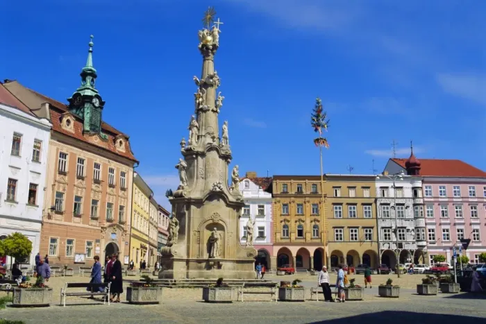 Framed Print : Trinity Column, Jindrichuv Hradec, Czech Republic, Europe Framed Print : Trinity Column, Jindrichuv Hradec, Czech Republic, Europe