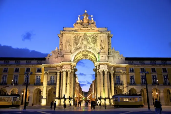 Framed Print : Triumphal Arch at Dusk, Lisbon, Portugal, South West Europe Framed Print : Triumphal Arch at Dusk, Lisbon, Portugal, South West Europe