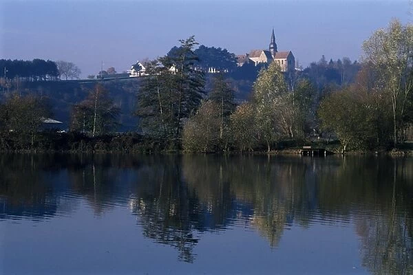 Troissereux ponds near Beauvais, Picardie (Picardy), France, Europe