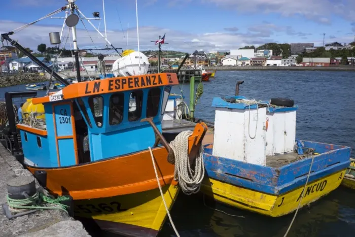 Framed Print : Tthe fishing harbour of Ancud, Island of Chiloe, Chile, South America