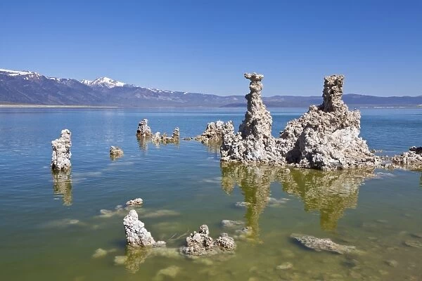 Tufa spires and tower formations of calcium carbonate, Mono Lake, South Tufa Reserve