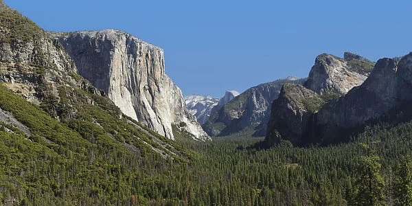 Tunnel View, Yosemite Valley with El Capitan, Yosemite National Park
