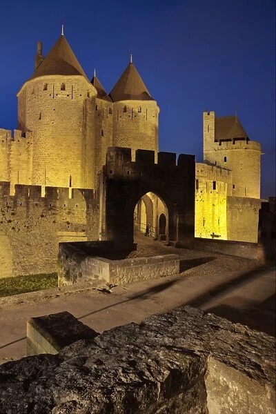 The turrets at the main entrance into medieval city of La Cite, Carcassonne, UNESCO World Heritage Site, Languedoc-Roussillon, France, Europe