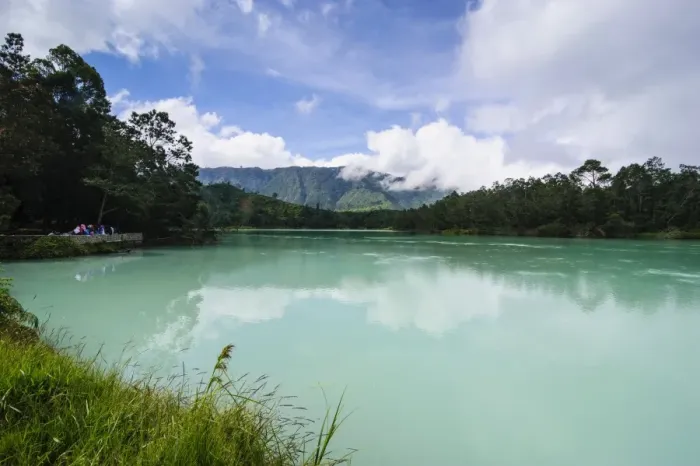 Framed Print : Twin lakes Telaga Warna and Telaga Pengilon, Dieng Plateau, Java, Indonesia, Southeast Asia, Asia Framed Print : Twin lakes Telaga Warna and Telaga Pengilon, Dieng Plateau, Java, Indonesia, Southeast Asia, Asia